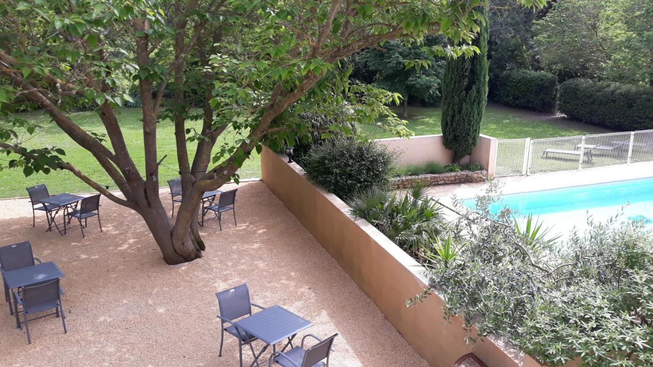 Le Mas Des Vergers Salon-de-Provence Exteriér fotografie